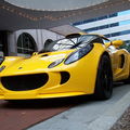 Lotus Exige in front of Indianapolis Hilton