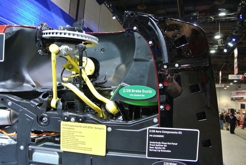 2014 Sema Camaro GM Parts (104).JPG
