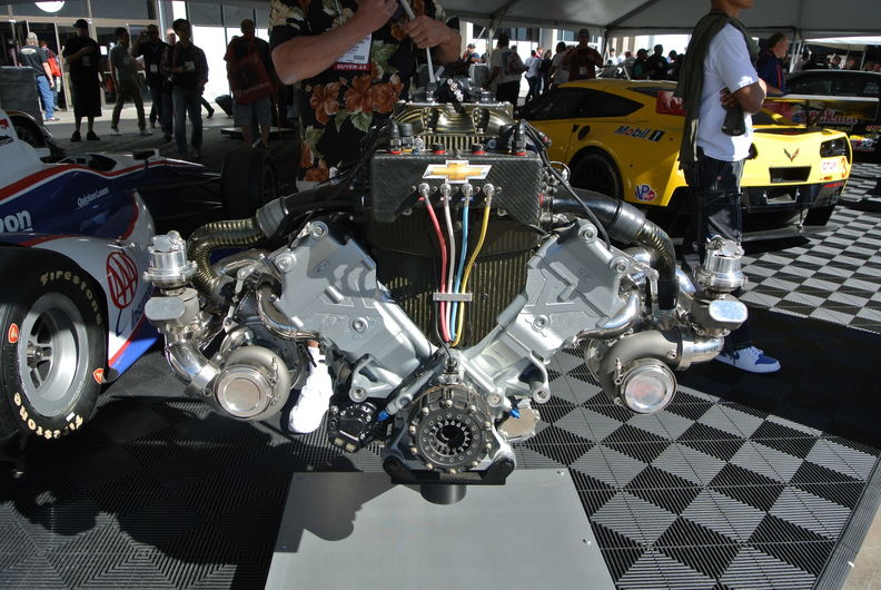 2014 Sema GM Engines (100).JPG
