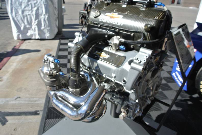 2014 Sema GM Engines (101).JPG