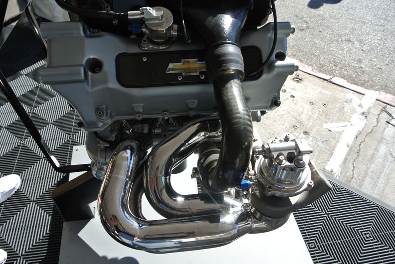 2014 Sema GM Engines (103).JPG