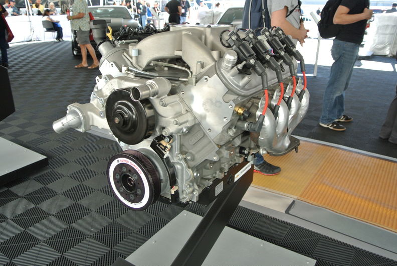 2014 Sema GM Engines (108).JPG