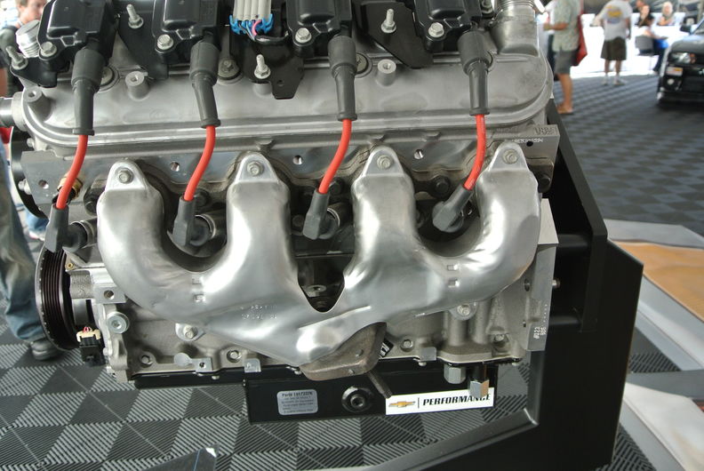 2014 Sema GM Engines (110).JPG