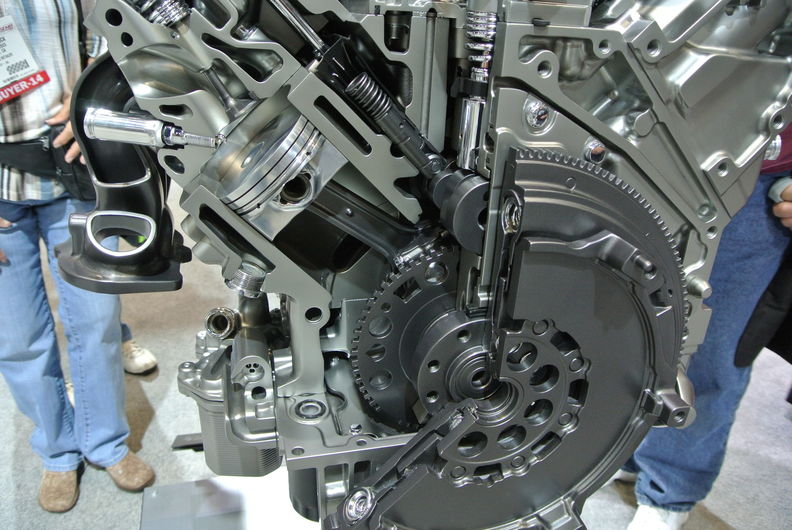 2014 Sema GM Engines (132).JPG