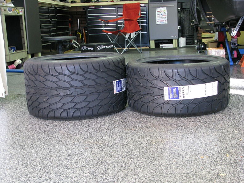 2011 10-22 2nd chance camaro bfg tire compare (1).jpg